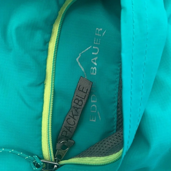 Eddie Bauer Packable hooded rain jacket, S - Picture 5 of 16